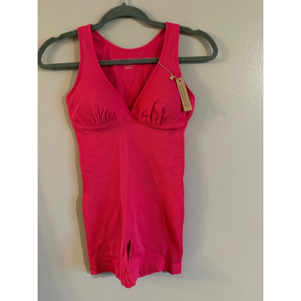 Shapellx AirSlim Ribbed Seamless Bodysuit Hot Pink V-Neck Open Gusset Small NWT